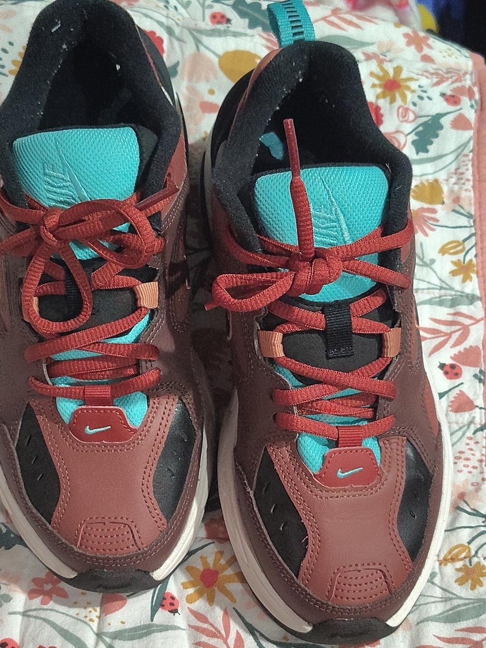 Nike Teal, Rust Red & Black Hiking-Style Sneakers